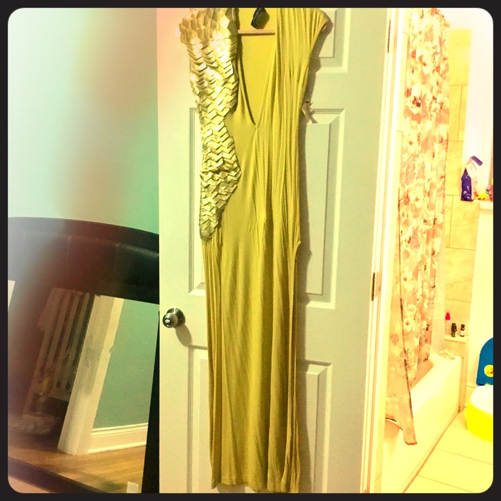 NWT Gold Celebrity Dress